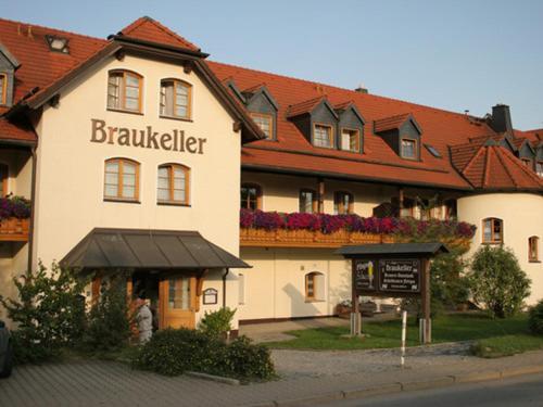 Landgasthof - Braukeller - Fattigau Oberkotzau Exterior photo